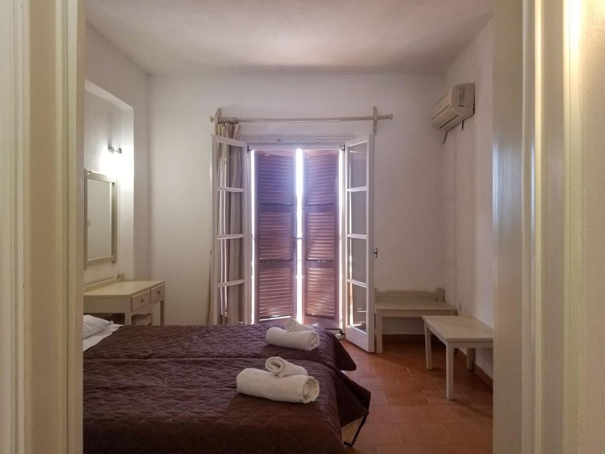 Mirabello Hotel Apartments Dassia  Bagian luar foto